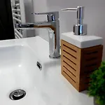 Easy Apartment *